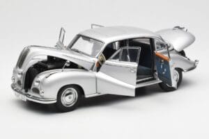 BMW 502 2.6 Luxus Super Strieborný AUTOart 1:18 70593 Kov – obrázok 2 z 8