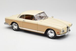 BMW 503 Béžový Revell 1:18 8832 Kov – obrázok 6 z 8