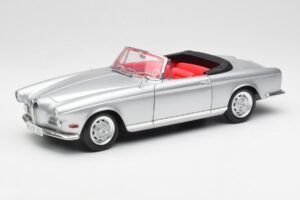 BMW 503 Strieborný Revell 1:18 18787 Kov