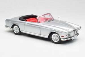 BMW 503 Strieborný Revell 1:18 18787 Kov – obrázok 6 z 8