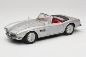 BMW 507 Kabriolet Strieborný Revell 1:18 8829 Kov
