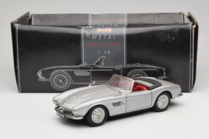 BMW 507 Kabriolet Strieborný Revell 1:18 8829 Kov – obrázok 8 z 8