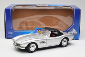 BMW 507 Strieborný Revell 1:18 9034 Kov – obrázok 8 z 8