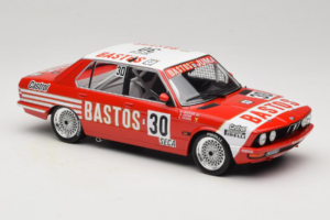 BMW 528i E28 #30 D. Quester / A. Hahne / E. Joosen 24 Hours of Spa Winner 1982 IXO 1:18 18RMC182A Kov – obrázok 4 z 6