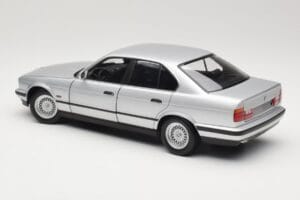BMW 535i E34 Strieborný Minichamps 1:18 100024005 Kov – obrázok 7 z 8
