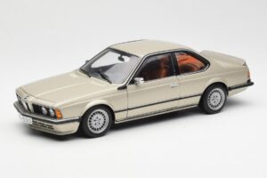BMW 635 CSi E24 Bronzit Beige Metallic AUTOart 1:18 70523 Kov