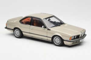 BMW 635 CSi E24 Bronzit Beige Metallic AUTOart 1:18 70523 Kov – obrázok 6 z 8