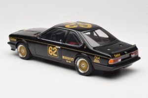 BMW 635 CSi E24 #62 J. Richards JPS Team BMW ATCC Winner 1985 AUTOart 1:18 88548 Kov – obrázok 7 z 8