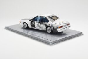 BMW 635 CSi E24 Art Car Robert Rauschenberg AUTOart 1:18 80430150924 Kov – obrázok 5 z 8