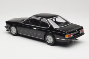 BMW 635 CSi E24 Black Metallic Minichamps 1:18 155028104 Kov – obrázok 5 z 6