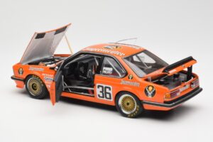 BMW 635 CSi E24 #1 European Touring Car Championship Jagermeister 1985 AUTOart 1:18 80430145825 Kov – obrázok 5 z 8