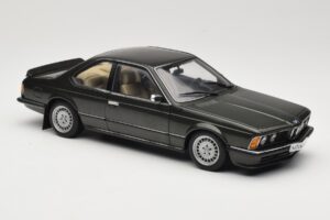 BMW 635 CSi E24 Malachit Green Metallic AUTOart 1:18 70522 Kov – obrázok 6 z 8