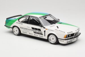 BMW 635 CSi E24 Vogelsang Automobile H. Grohs Winner Bergischer Löwe Zolder 1984 Minichamps 1:18 155842511 Kov – obrázok 4 z 6