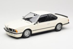 BMW 635 CSi E24 Biely Minichamps 1:18 155028102 Kov