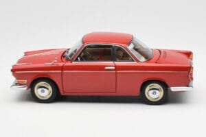 BMW 700 Sport Coupe Spanish Červený AUTOart 1:18 70652 Kov – obrázok 4 z 8