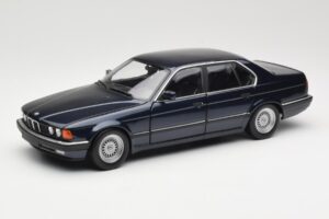 BMW 730i E32 Modrý Metallic Minichamps 1:18 100023006 Kov
