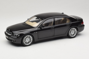 BMW 760Li E66 Individual Čierny Kyosho 1:18 08573RB Kov