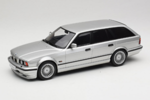 BMW Alpina B10 E34 4.6 Touring Strieborný MCG 1:18 MCG18332MCW Kov