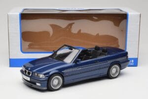 BMW Alpina B3 E36 3.2 Kabriolet Alpina Modrý Metallic MCG 1:18 MCG18320 Kov – obrázok 7 z 7