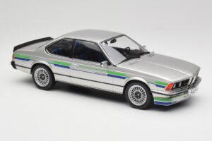 BMW Alpina B7 Turbo E24 Polaris Silver MCG 1:18 MCG18234 Kov – obrázok 4 z 6