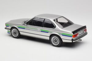 BMW Alpina B7 Turbo E24 Polaris Silver MCG 1:18 MCG18234 Kov – obrázok 5 z 6