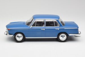 BMW 2000 Tilux E120 Caribe Modrý MCG 1:18 MCG18291 Kov – obrázok 3 z 6
