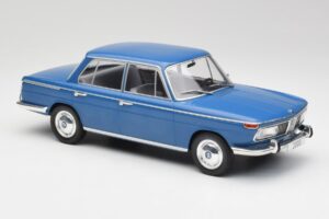 BMW 2000 Tilux E120 Caribe Modrý MCG 1:18 MCG18291 Kov – obrázok 4 z 6