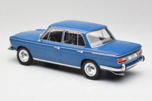 BMW 2000 Tilux E120 Caribe Modrý MCG 1:18 MCG18291 Kov – obrázok 5 z 6