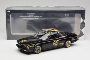 BMW 635CSi E24 JPS Team BMW #62 J. Richards Australian Touring Car Champion 1985 Minichamps 1:18 155852562 Kov – obrázok 6 z 6