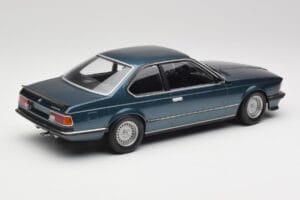 BMW 635 CSi E24 Petrol Blue Metallic Minichamps 1:18 155028108 Kov – obrázok 2 z 6