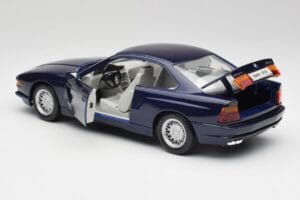 BMW E31 850i Mauritius Modrý Maisto 1:18 438813100299 Kov – obrázok 5 z 8