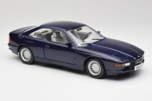 BMW E31 850i Mauritius Modrý Maisto 1:18 438813100299 Kov – obrázok 6 z 8