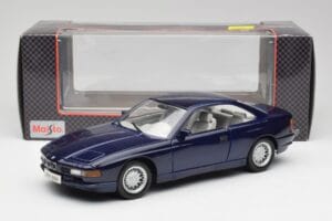 BMW E31 850i Mauritius Modrý Maisto 1:18 438813100299 Kov – obrázok 8 z 8
