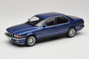 BMW Alpina B11 E32 3.5 Metallic Blue MCG 1:18 MCG18232 Kov