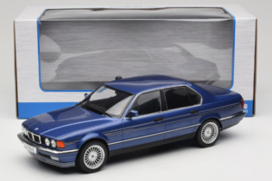 BMW Alpina B11 E32 3.5 Metallic Blue MCG 1:18 MCG18232 Kov – obrázok 6 z 6