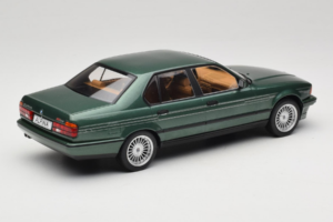 BMW Alpina B11 E32 3.5 Metallic Green MCG 1:18 MCG18233 Kov – obrázok 2 z 6