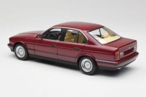 BMW 535i E34 Červený Minichamps 1:18 100024002 Kov – obrázok 7 z 8