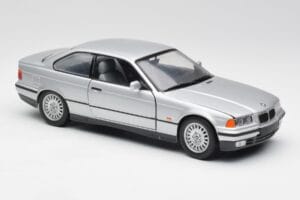 BMW 3 Series E36 Coupe Strieborný UT Models 1:18 180023321 Kov – obrázok 6 z 8