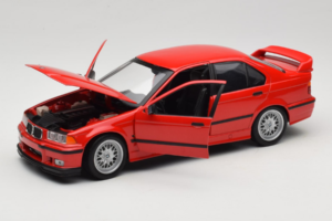 BMW 318is E36 Hellrot UT Models 1:18 180024302-R1 Kov – obrázok 2 z 8