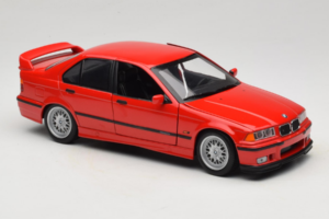 BMW 318is E36 Hellrot UT Models 1:18 180024302-R1 Kov – obrázok 6 z 8