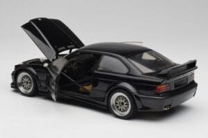BMW E36 M3 GTR Street Cosmos Čierny UT Models 1:18 20481 Kov – obrázok 5 z 8