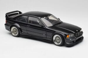 BMW E36 M3 GTR Street Cosmos Čierny UT Models 1:18 20481 Kov – obrázok 7 z 8