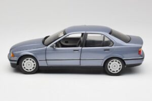 BMW 3-Series E36 Avus Modrý UT Models 1:18 180023300 Kov – obrázok 4 z 8