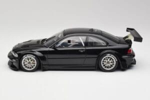 BMW M3 GTR E46 Plain Body Jet Čierny AUTOart 1:18 80447 Kov – obrázok 3 z 6