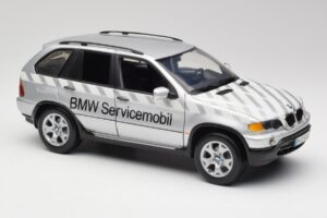 BMW X5 E53 3.0d Service Mobil Kyosho 1:18 80430305646 Kov – obrázok 6 z 8