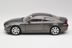 BMW 6 E63 Coupe Svetlá Bronz Kyosho 1:18 80430153283 Kov – obrázok 4 z 8