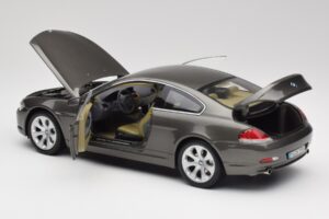 BMW 6 E63 Coupe Svetlá Bronz Kyosho 1:18 80430153283 Kov – obrázok 5 z 8