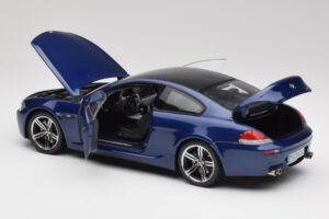 BMW M6 E63 Modrý Kyosho 1:18 80430413351 Kov – obrázok 5 z 8