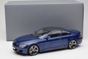 BMW M6 E63 Modrý Kyosho 1:18 80430413351 Kov – obrázok 8 z 8