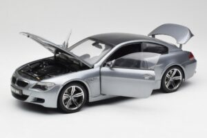 BMW M6 E63 Silver Šedý Kyosho 1:18 08703GR Kov – obrázok 2 z 8